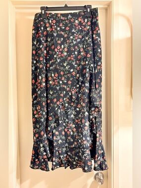 NWOT SHEIN Black Floral Wrap Skirt with Red Rose Print Open in Front